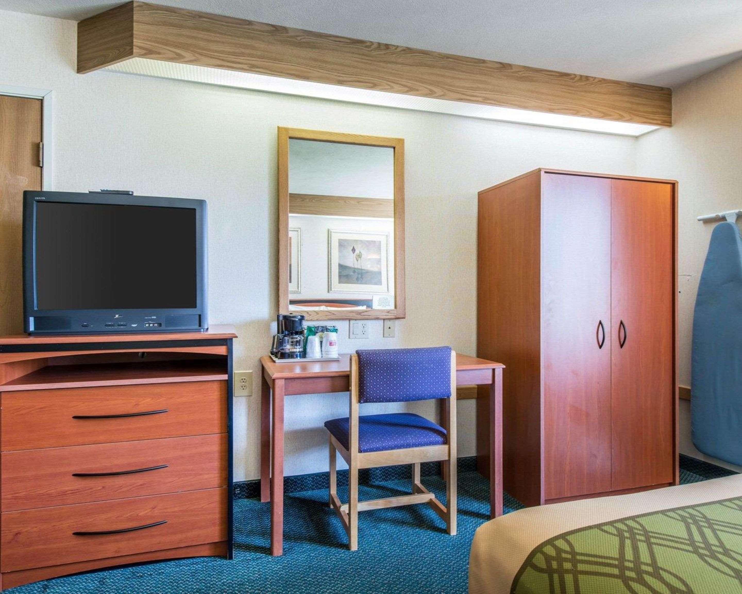Econo Lodge North Academy Колорадо-Спрінгз Екстер'єр фото